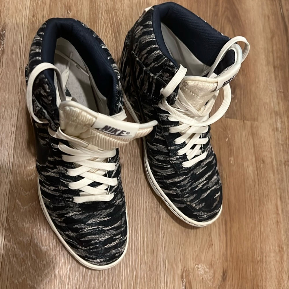 Nike wedged sneakers